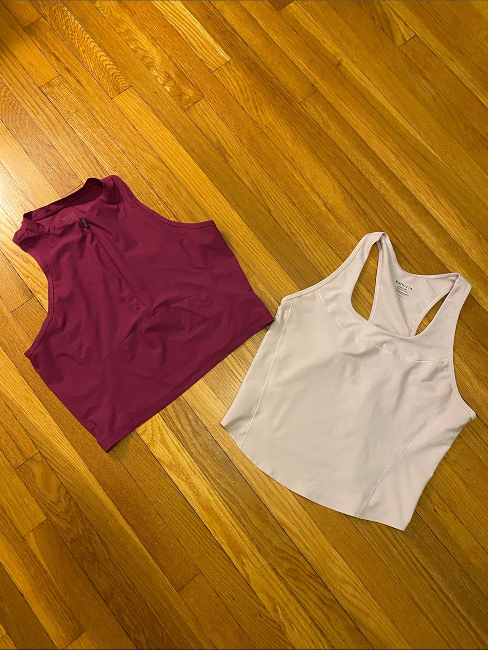 Women’s workout top bundle 🏋️